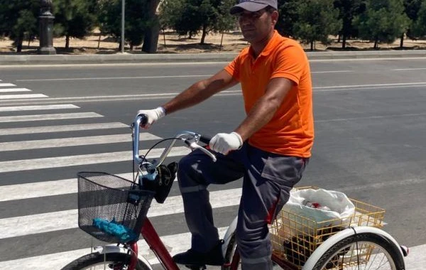 Bakının küçələrini velosipedlə təmizləyəcəklər - FOTO