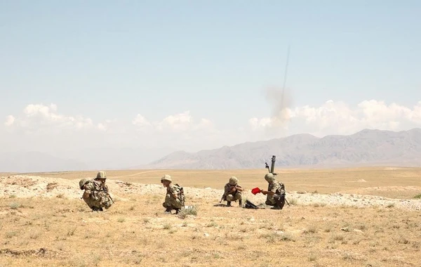 Ordumuzun minaatan bölmələrində döyüş hazırlığı məşğələləri keçirilir - VİDEO/ FOTO