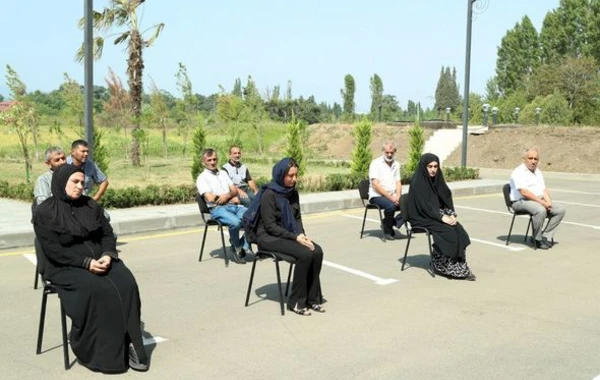 Vətən müharibəsi şəhidlərinin ailələrinə və müharibə əlillərinə evlər təqdim edildi - FOTO