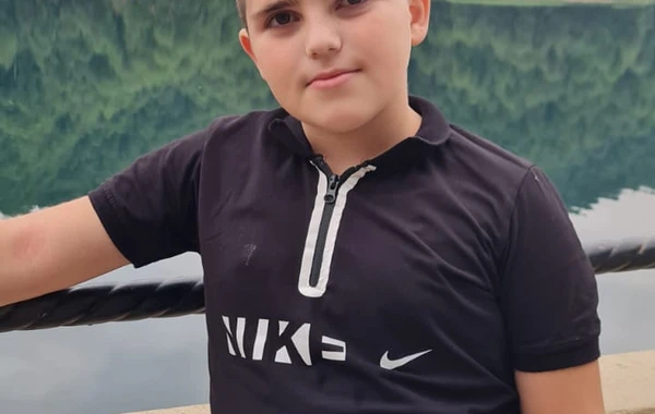 Maşınla azyaşlını vuran sürücü ona 2 manat verərək qaçdı - VİDEO
