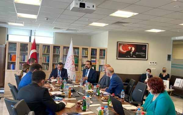 Ramin Bayramlı "Turkovac” vaksininin sınaqlarının 3-cü mərhələsi ilə bağlı məsləhətləşmələr keçirib - FOTO