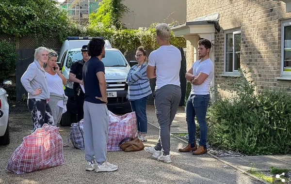 Məşhur modeli döydülər - FOTO