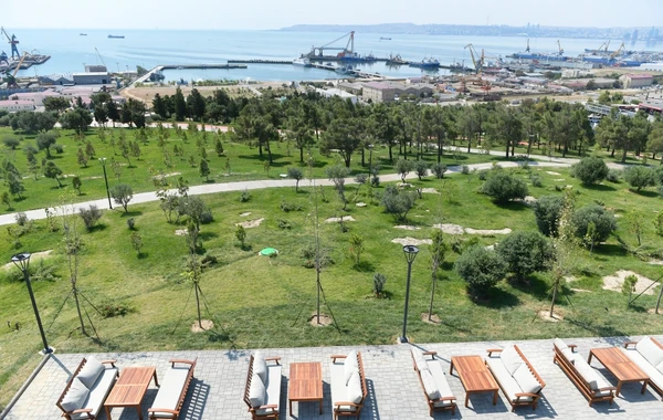 İlham Əliyev və Mehriban Əliyeva “Gənclik” parkının açılışında iştirak ediblər - YENİLƏNİB - FOTO