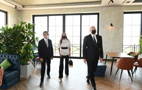 İlham Əliyev və Mehriban Əliyeva “Gənclik” parkının açılışında iştirak ediblər - YENİLƏNİB - FOTO