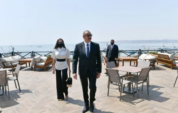 İlham Əliyev və Mehriban Əliyeva “Gənclik” parkının açılışında iştirak ediblər - YENİLƏNİB - FOTO