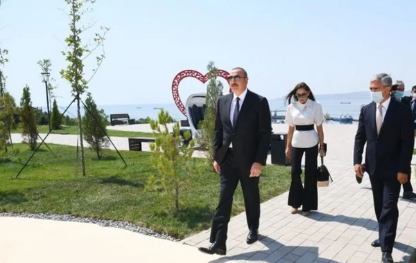 İlham Əliyev və Mehriban Əliyeva “Gənclik” parkının açılışında iştirak ediblər - YENİLƏNİB - FOTO