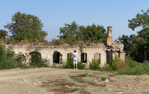 Xarici jurnalistlər azad edilmiş ərazilərdə səfərdədirlər - FOTO