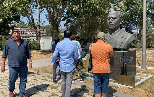 Xarici jurnalistlər azad edilmiş ərazilərdə səfərdədirlər - FOTO