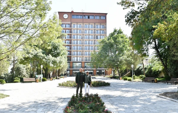 Ильхам Алиев и Мехрибан Алиева приняли участие в открытии отеля "Карабах" в Шуше - ФОТО
