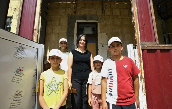 Uşaq ikən qoparıldığı Şuşaya övladları ilə dönən ana - FOTO/VİDEO