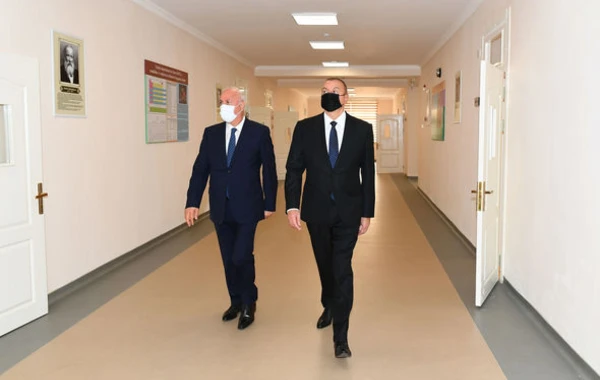 Президент Ильхам Алиев принял участие в сдаче в эксплуатацию средней школы в Сумгайыте - ФОТО