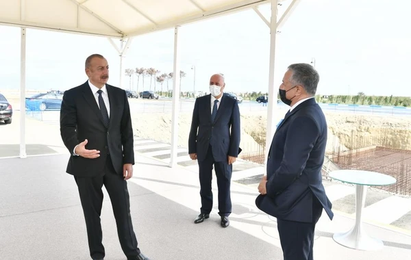 Президент заложил фундамент очередного жилого комплекса в рамках проекта льготного жилья в Сумгайыте - ФОТО