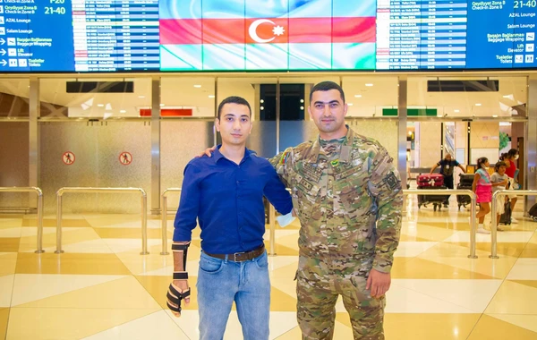 Türkiyəyə göndərilən daha 11 qazimiz sağalaraq Vətənə geri dönüb - FOTO