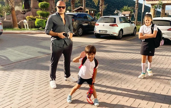 Miri Yusifin övladları Türkiyədə məktəbə getdi - FOTO