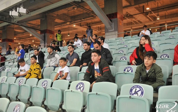 Şəhid ailələrinin üzvləri Azərbaycan-Portuqaliya oyununda azarkeş qismində iştirak ediblər - FOTO
