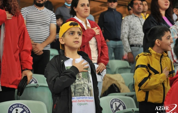 Şəhid ailələrinin üzvləri Azərbaycan-Portuqaliya oyununda azarkeş qismində iştirak ediblər - FOTO