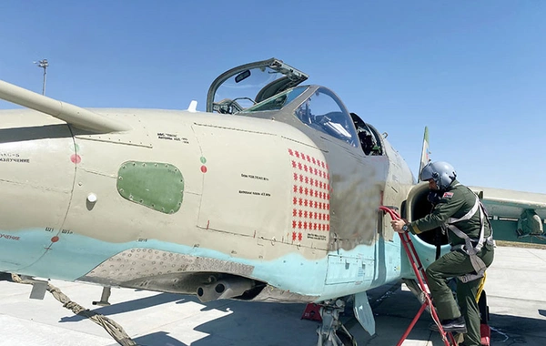 Азербайджанские и турецкие истребители нанесли удары по целям условного противника - ВИДЕО