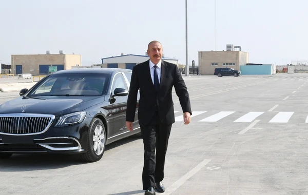 Ильхам Алиев на церемонии сдачи в эксплуатацию нефтеналивного танкера "Кяльбаджар" - ВИДЕО