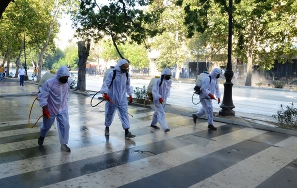 Bakıda növbəti dezinfeksiya işləri aparılır - YENİLƏNİB - FOTO