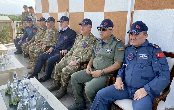 Zakir Həsənov və Hulusi Akar “TurAz Şahini - 2021” təlimlərini izlədi - FOTO