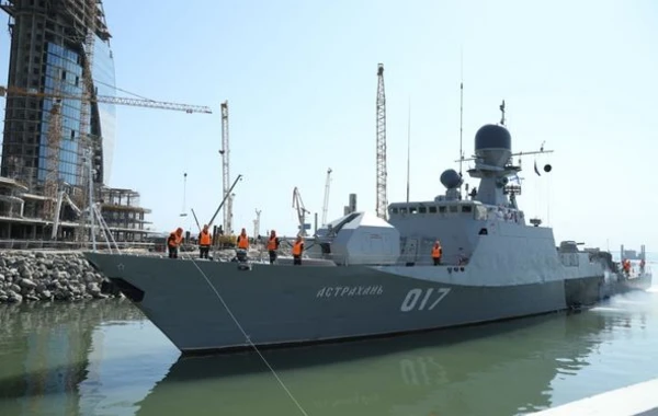 Представители ВМФ России находятся с визитом в Азербайджане - ФОТО