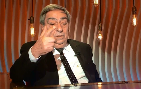 Rəşid Mahmudov: “Kişilərin ölüm səbəbi qadınların çox danışmasıdır”