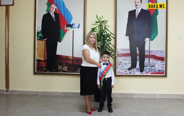 İbtidai siniflərin ilk dərs günüdür - FOTOREPORTAJ
