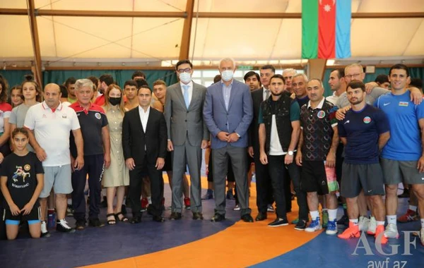 Yeni təyin olunmuş nazir daha bir federasiyanı ziyarət etdi - FOTO