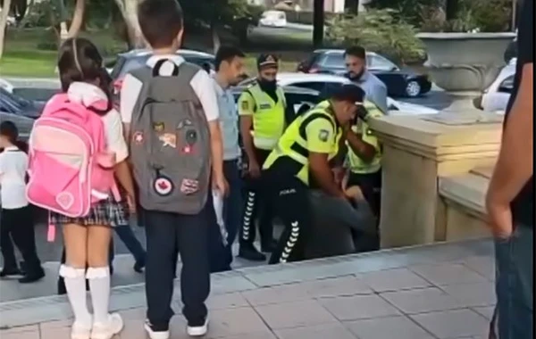 Polis vətəndaşı uşaqlarının gözü qarşısında döyüb? – RƏSMİ AÇIQLAMA