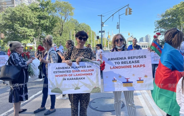 Азербайджанцы в США провели акцию протеста перед зданием ООН - ФОТО