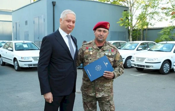 Amin Musayevə avtomobil verildi – FOTO