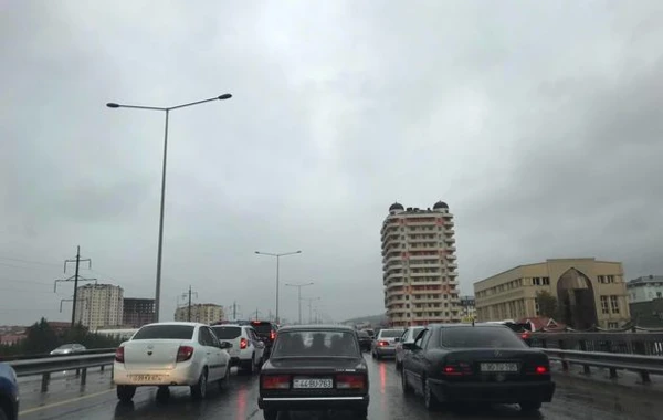 Sumqayıt-Bakı yolunda hərəkət iflic olub - FOTO
