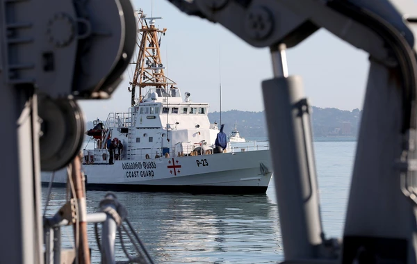 NATO gəmiləri Gürcüstanın ərazi sularına daxil oldu - FOTO
