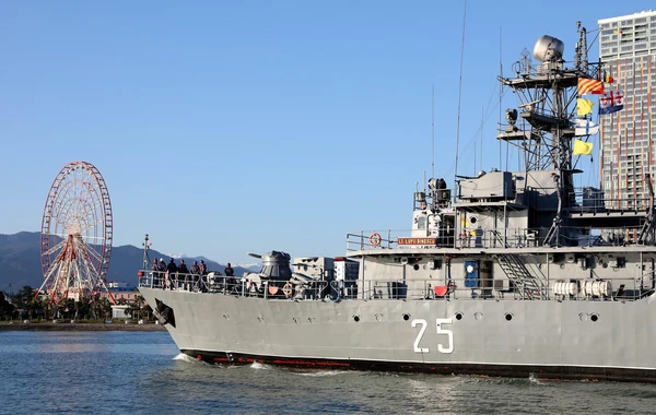 NATO gəmiləri Gürcüstanın ərazi sularına daxil oldu - FOTO