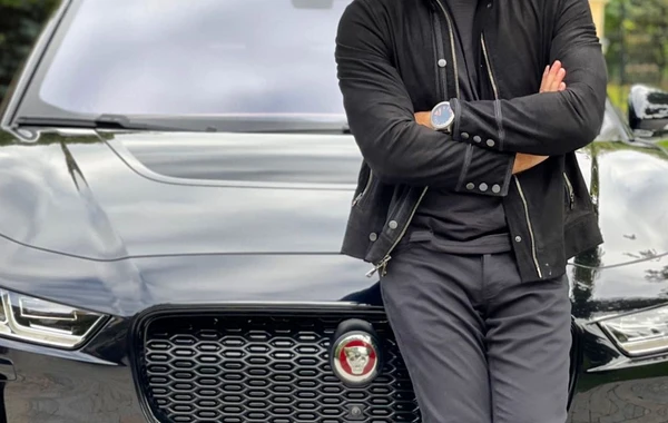 Эмин Агаларов показал один из своих дорогих автомобилей - ФОТО