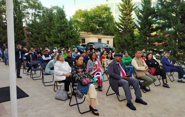 Bakıda Mahatma Qandinin doğum gününün 152-ci ildönümü qeyd edilib - FOTO