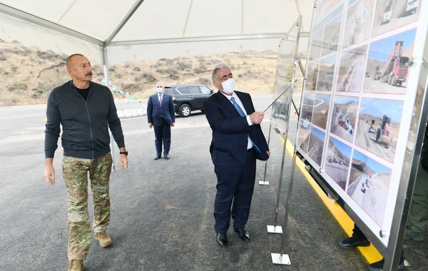 İlham Əliyev yeni avtomobil yolunun təməlini qoydu - FOTO