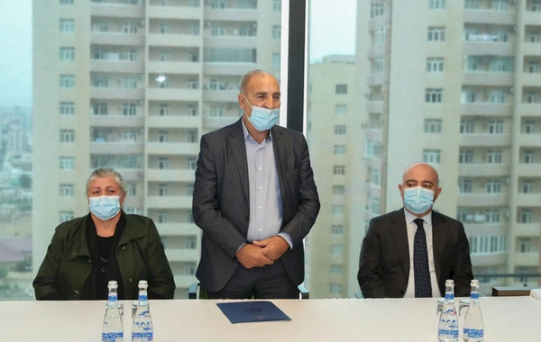 Şəhid ailələrinə mənzillərin sənədləri təqdim edildi - FOTO
