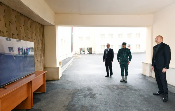 Ильхам Алиев на открытии комплекса воинской части Госпогранслужбы в Джебраиле - ФОТО