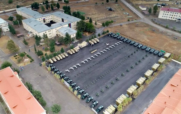 Ильхам Алиев на открытии комплекса воинской части Госпогранслужбы в Джебраиле - ФОТО