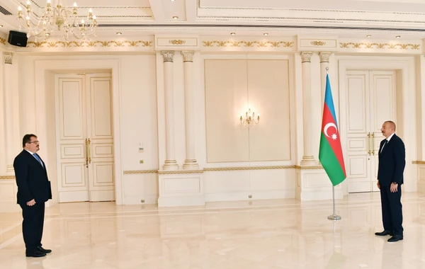 Prezident Avropa İttifaqının Azərbaycandakı yeni nümayəndəsinin etimadnaməsini qəbul edib - FOTO