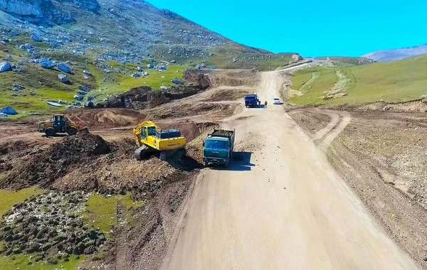 Susay-Xınalıq avtomobil yolunun tikintisi davam etdirilir - FOTO