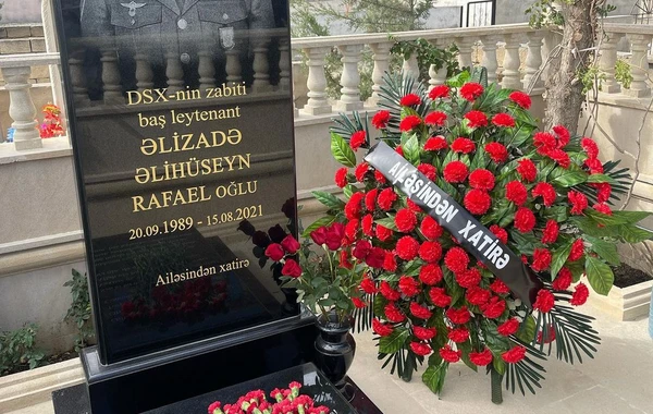 Qardaşı vəfat edən Vüsalə ilk efirində göz yaşlarına boğuldu - VİDEO