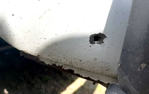 МО: Армяне открыли огонь по гражданской автоколонне, движущейся из Суговушана в Кяльбаджар - ФОТО