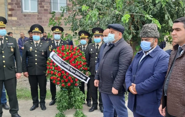 Azərbaycan Ordusunun şəhid hərbçisi dəfn olunub - YENİLƏNİB - FOTO