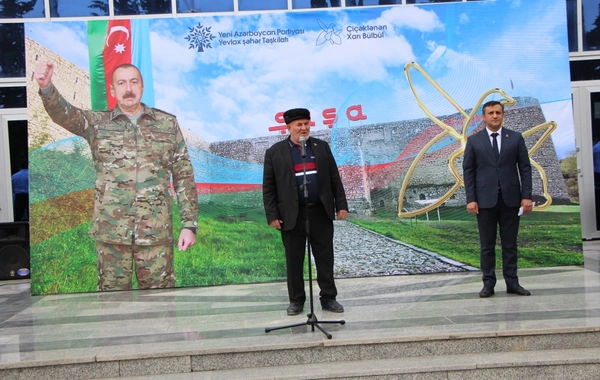 Yevlaxda “Çiçəklənən Xarıbülbül” adlı flaşmob keçirilib - FOTO