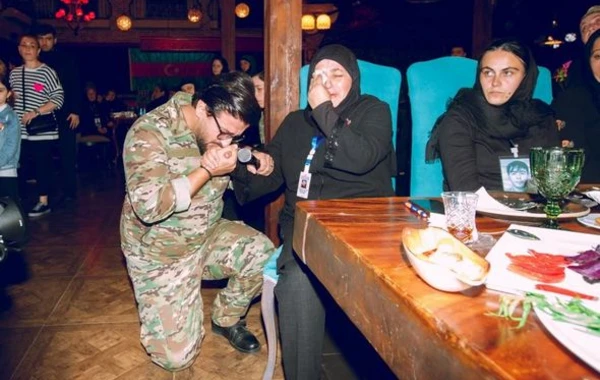 Regionlardan gələn şəhid anaları birlik göstərərək Fəxri xiyabanda yürüş etdilər - FOTO/VİDEO