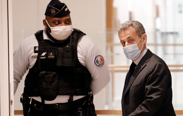 Саркози насильно доставят в суд