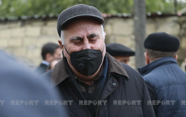 Журналиста Эльнура Ашрафоглу проводили в последний путь - ФОТО