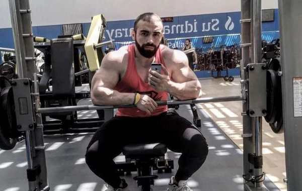 Bakıda idmançı zalda ölü tapıldı - FOTO